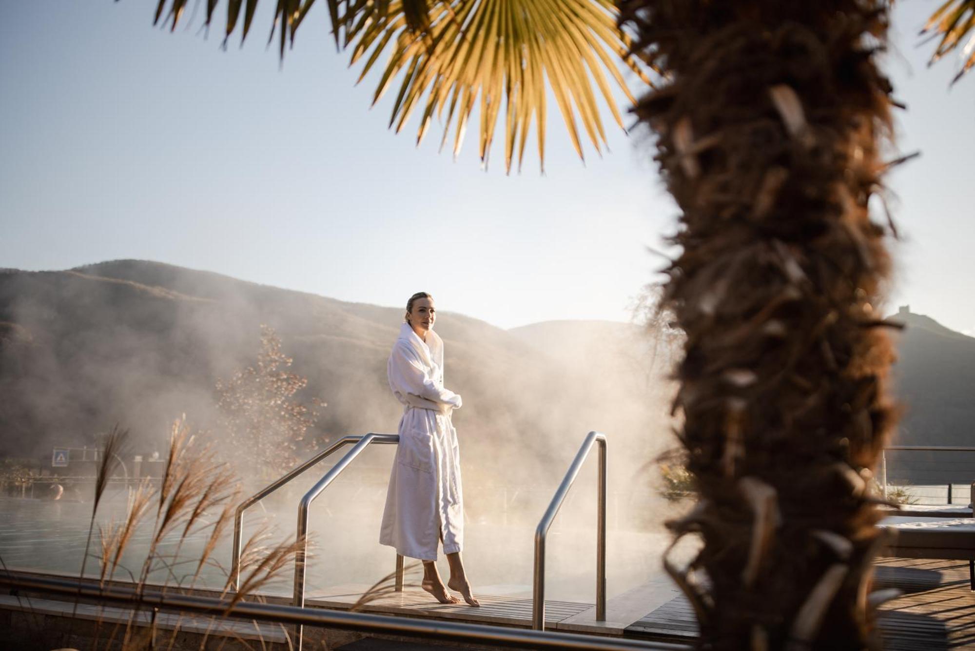 Lake Spa Hotel Seeleiten Caldaro Luaran gambar