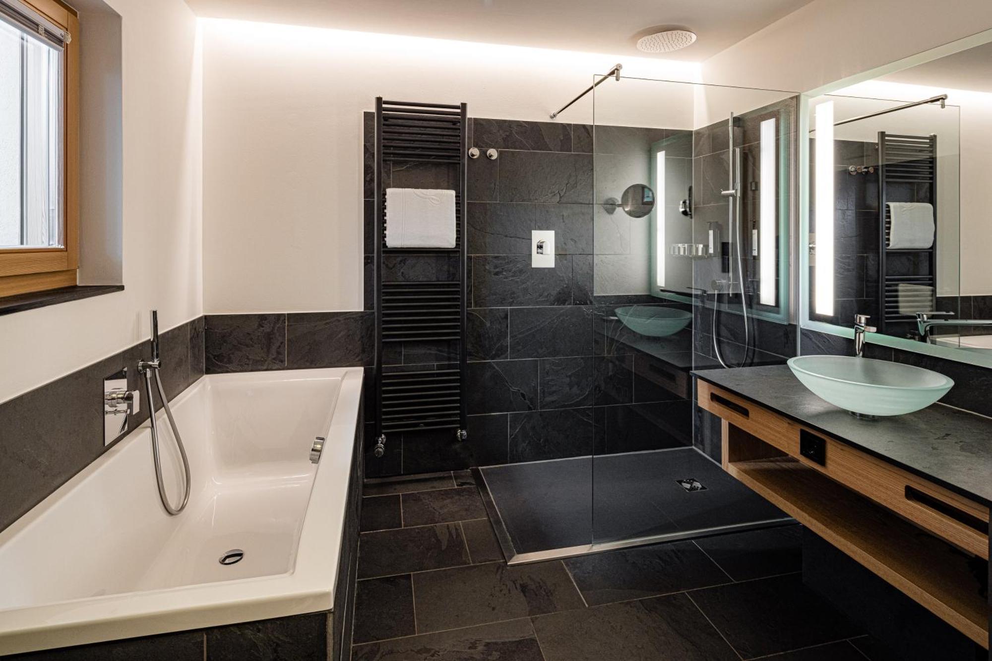 Lake Spa Hotel Seeleiten Caldaro Luaran gambar
